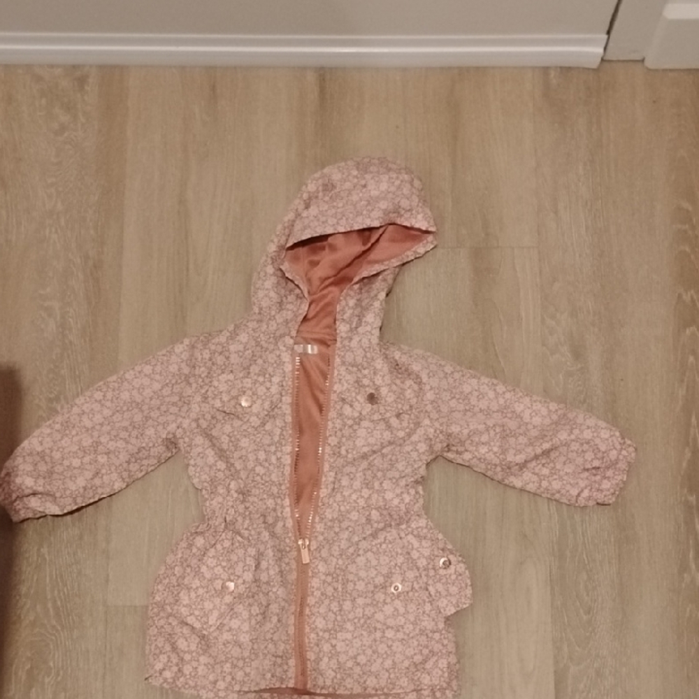 T Tahari Floral Jacket in Peach and White